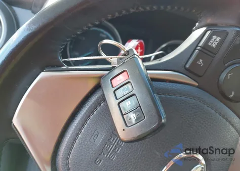 2016 Toyota Rav4 Hybrid Xle z USA, uszkodzony, nr VIN JTMRJREV8GD009495